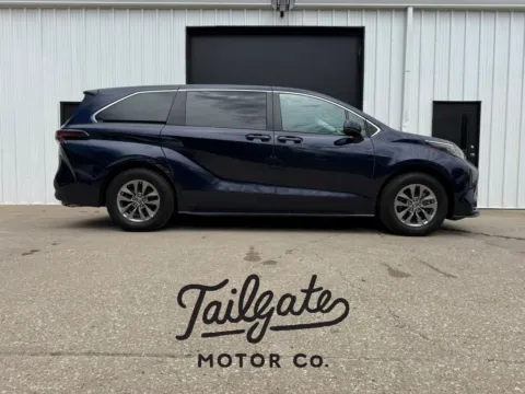 Blue 2023 Toyota Sienna LE Minivan 4D for sale in Wahoo, NE