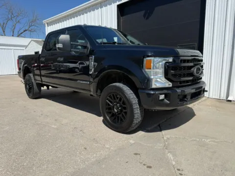 Photos of 2022 Ford F250 Super Duty Crew Cab XLT Pickup 4D 6 3/4 ft for sale in Wahoo, NE at Tailgate Motor Co. (Wahoo)