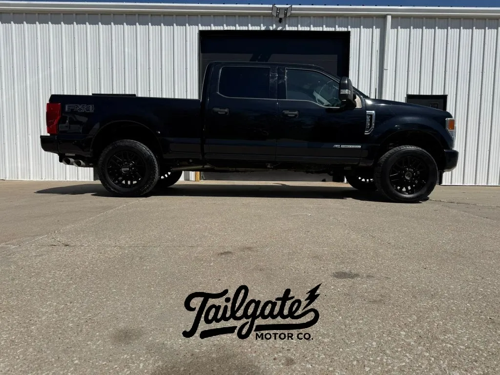 Black 2022 Ford F250 Super Duty Crew Cab XLT Pickup 4D 6 3/4 ft for sale in Wahoo, NE