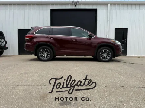 Red 2017 Toyota Highlander XLE Sport Utility 4D for sale in Wahoo, NE