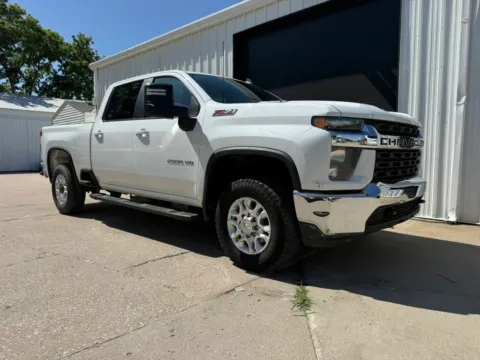 Photos of 2020 Chevrolet Silverado 2500 HD Crew Cab LT Pickup 4D 6 1/2 ft for sale in Wahoo, NE at Tailgate Motor Co. (Wahoo)