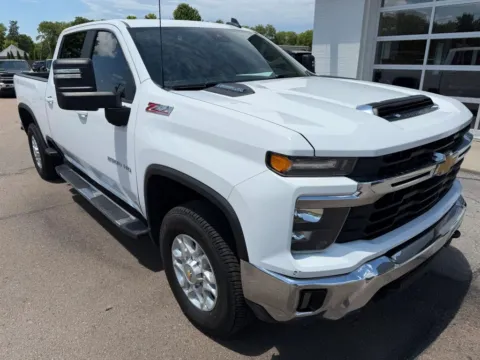 Photos of 2024 Chevrolet Silverado 2500 HD Crew Cab LT Pickup 4D 6 1/2 ft for sale in Wahoo, NE at Tailgate Motor Co. (Wahoo)