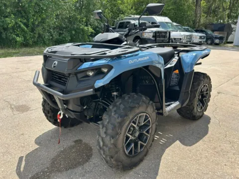 More photos of 2025 Can-am outlander 700 XT at Tailgate Motor Co. (Wahoo), NE