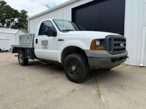 Photos of 2005 Ford F250 Super Duty Regular Cab XL Pickup 2D 8 ft for sale in Wahoo, NE at Tailgate Motor Co. (Wahoo)