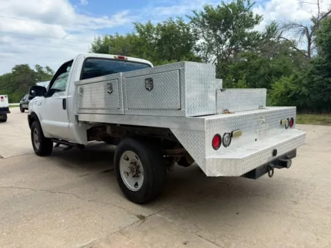 More photos of 2005 Ford F250 Super Duty Regular Cab XL Pickup 2D 8 ft at Tailgate Motor Co. (Wahoo), NE