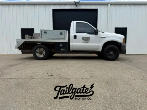 White 2005 Ford F250 Super Duty Regular Cab XL Pickup 2D 8 ft for sale in Wahoo, NE