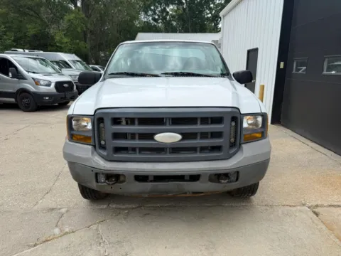 Another view of 2005 Ford F250 Super Duty Regular Cab XL Pickup 2D 8 ft for sale in Wahoo, NE at Tailgate Motor Co. (Wahoo)