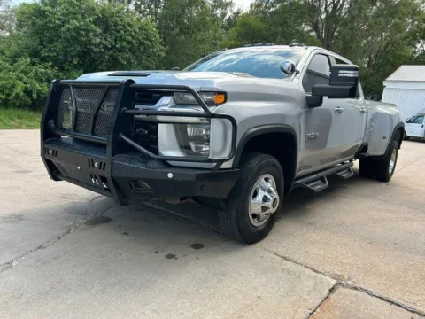 More photos of 2022 Chevrolet Silverado 3500 HD Crew Cab LT Pickup 4D 8 ft at Tailgate Motor Co. (Wahoo), NE