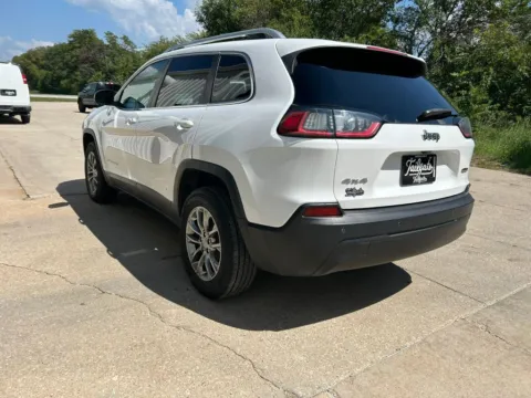 More photos of 2019 Jeep Cherokee Latitude Plus Sport Utility 4D at Tailgate Motor Co. (Wahoo), NE
