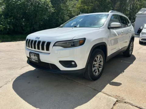 More photos of 2019 Jeep Cherokee Latitude Plus Sport Utility 4D at Tailgate Motor Co. (Wahoo), NE