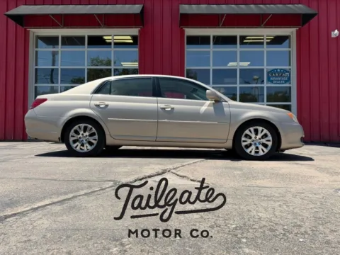 Beige 2008 Toyota Avalon Limited Sedan 4D for sale in Wahoo, NE
