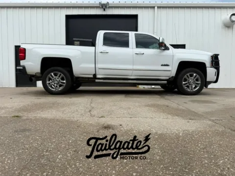 White 2016 Chevrolet Silverado 2500 HD Crew Cab High Country Pickup 4D 6 1/2 ft for sale in Wahoo, NE