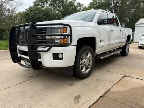 More photos of 2016 Chevrolet Silverado 2500 HD Crew Cab High Country Pickup 4D 6 1/2 ft at Tailgate Motor Co. (Wahoo), NE