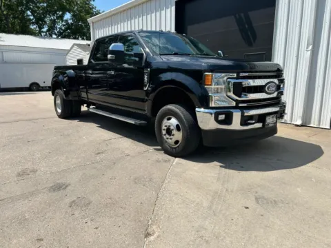 Photos of 2020 Ford F350 Super Duty Crew Cab XLT Pickup 4D 8 ft for sale in Wahoo, NE at Tailgate Motor Co. (Wahoo)