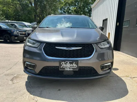 Another view of 2022 Chrysler Pacifica Touring L Van 4D for sale in Wahoo, NE at Tailgate Motor Co. (Wahoo)