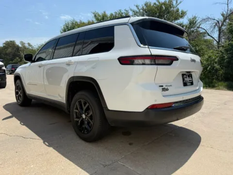 More photos of 2021 Jeep Grand Cherokee L Limited Sport Utility 4D at Tailgate Motor Co. (Wahoo), NE