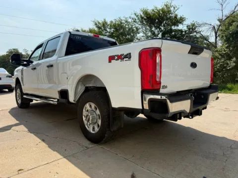 More photos of 2023 Ford F250 Super Duty Crew Cab XLT Pickup 4D 6 3/4 ft at Tailgate Motor Co. (Wahoo), NE