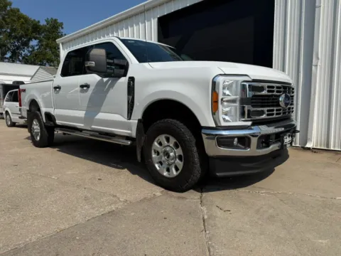 Photos of 2023 Ford F250 Super Duty Crew Cab XLT Pickup 4D 6 3/4 ft for sale in Wahoo, NE at Tailgate Motor Co. (Wahoo)