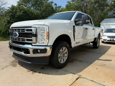 More photos of 2024 Ford F250 Super Duty Crew Cab XLT Pickup 4D 6 3/4 ft at Tailgate Motor Co. (Wahoo), NE