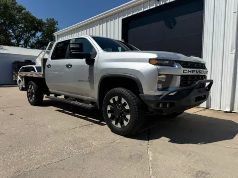 Photos of 2020 Chevrolet Silverado 2500 HD Crew Cab Custom Pickup 4D 6 1/2 ft for sale in Wahoo, NE at Tailgate Motor Co. (Wahoo)
