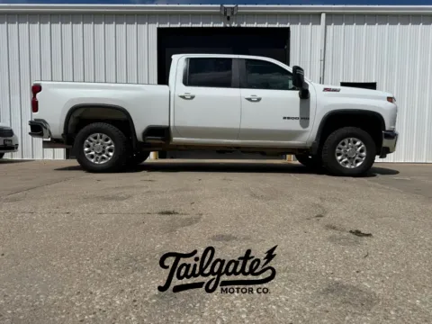 White 2021 Chevrolet Silverado 2500 HD Crew Cab LT Pickup 4D 6 1/2 ft for sale in Wahoo, NE