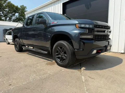 Photos of 2021 Chevrolet Silverado 1500 Crew Cab LT Trail Boss Pickup 4D 5 3/4 ft for sale in Wahoo, NE at Tailgate Motor Co. (Wahoo)