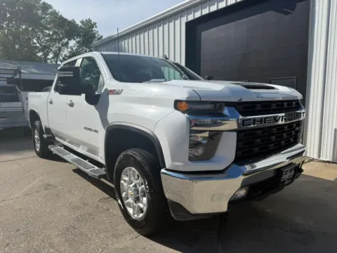 Photos of 2023 Chevrolet Silverado 2500 HD Crew Cab LT Pickup 4D 6 1/2 ft for sale in Wahoo, NE at Tailgate Motor Co. (Wahoo)