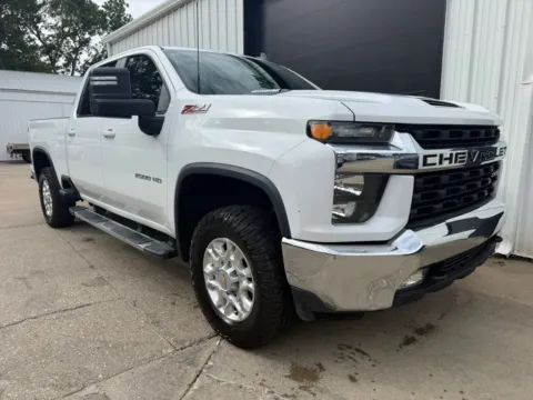 Photos of 2023 Chevrolet Silverado 2500 HD Crew Cab LT Pickup 4D 6 1/2 ft for sale in Wahoo, NE at Tailgate Motor Co. (Wahoo)