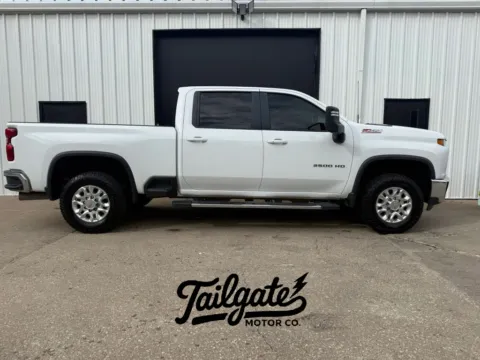 White 2023 Chevrolet Silverado 2500 HD Crew Cab LT Pickup 4D 6 1/2 ft for sale in Wahoo, NE