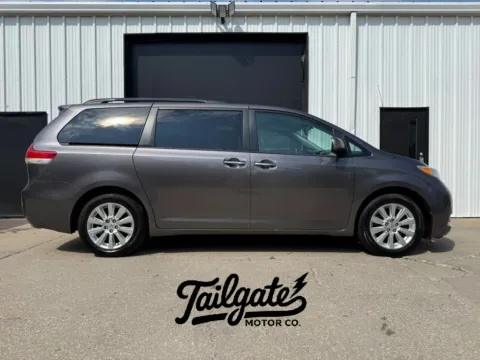 Unknown 2013 Toyota Sienna XLE Minivan 4D for sale in Wahoo, NE