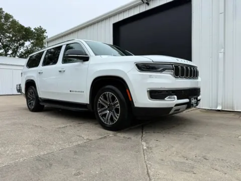 Photos of 2024 Jeep Wagoneer L Series II Sport Utility 4D for sale in Wahoo, NE at Tailgate Motor Co. (Wahoo)
