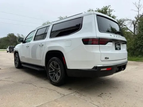 More photos of 2024 Jeep Wagoneer L Series II Sport Utility 4D at Tailgate Motor Co. (Wahoo), NE