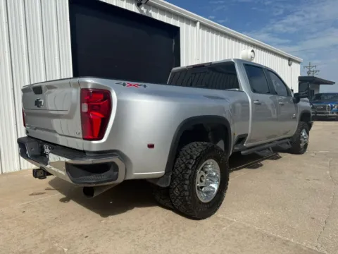 More photos of 2022 Chevrolet Silverado 3500 HD Crew Cab LT Pickup 4D 8 ft at Tailgate Motor Co. (Wahoo), NE