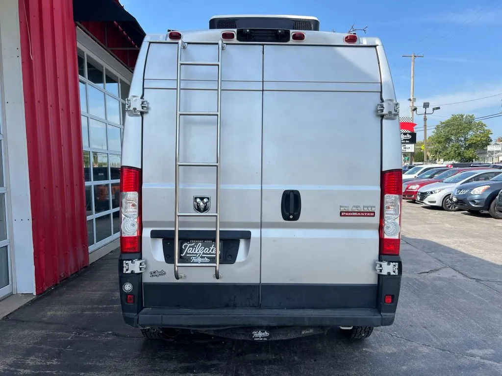 Ram Cargo Van photo 6
