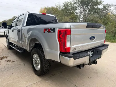 More photos of 2019 Ford F250 Super Duty Crew Cab XL Pickup 4D 6 3/4 ft at Tailgate Motor Co. (Wahoo), NE