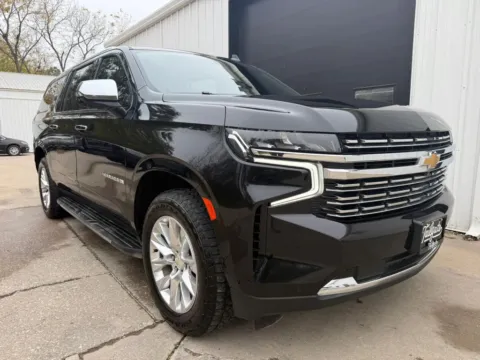 Photos of 2021 Chevrolet Suburban Premier Sport Utility 4D for sale in Wahoo, NE at Tailgate Motor Co. (Wahoo)