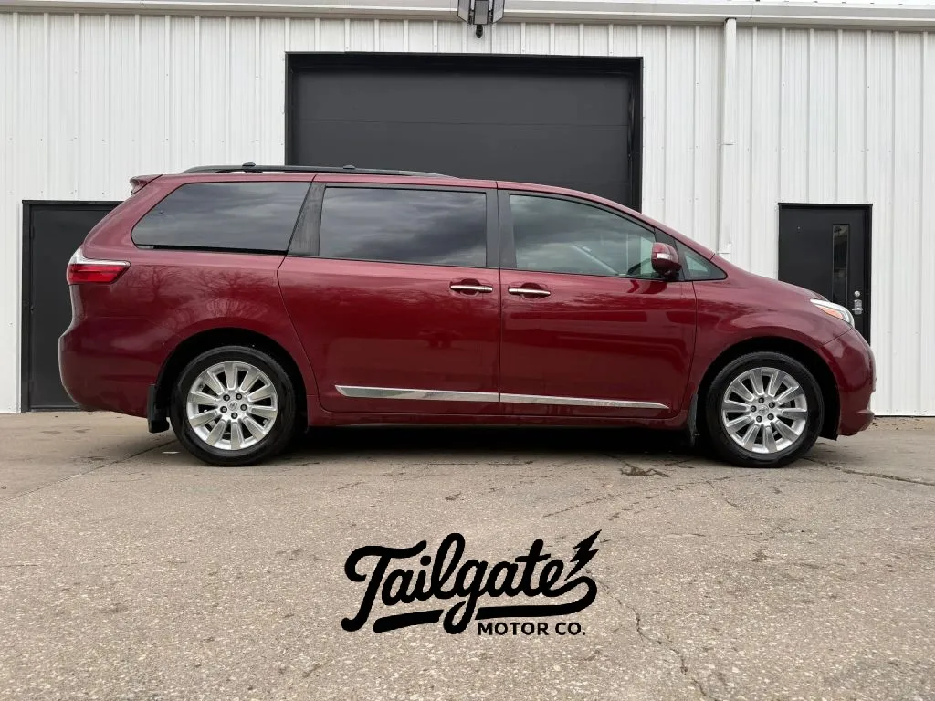 2015 Toyota Sienna