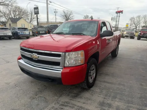 More photos of 2008 Chevrolet Silverado 1500 Extended Cab Work Truck Pickup 4D 6 1/2 ft at Tailgate Motor Co. (Fremont South), NE