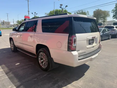 More photos of 2015 GMC Yukon XL SLT Sport Utility 4D at Tailgate Motor Co. (Fremont South), NE
