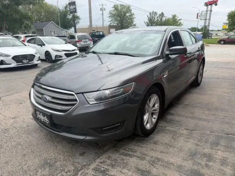 More photos of 2018 Ford Taurus SEL Sedan 4D at Tailgate Motor Co. (Fremont South), NE