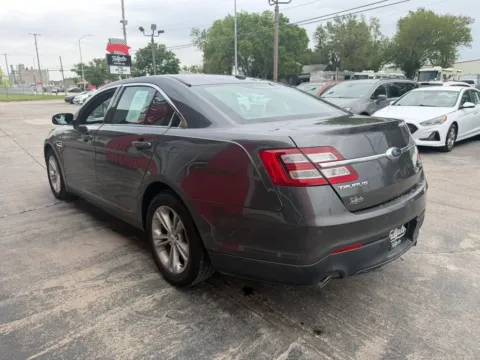 More photos of 2018 Ford Taurus SEL Sedan 4D at Tailgate Motor Co. (Fremont South), NE