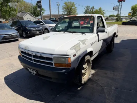 More photos of 1996 Dodge Dakota Regular Cab Sport Short Bed at Tailgate Motor Co. (Fremont South), NE