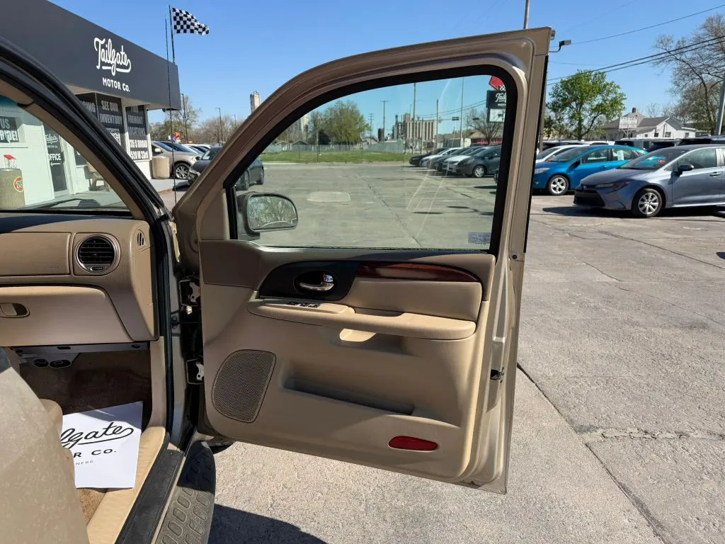 2004 GMC Envoy SLT - Photo 13