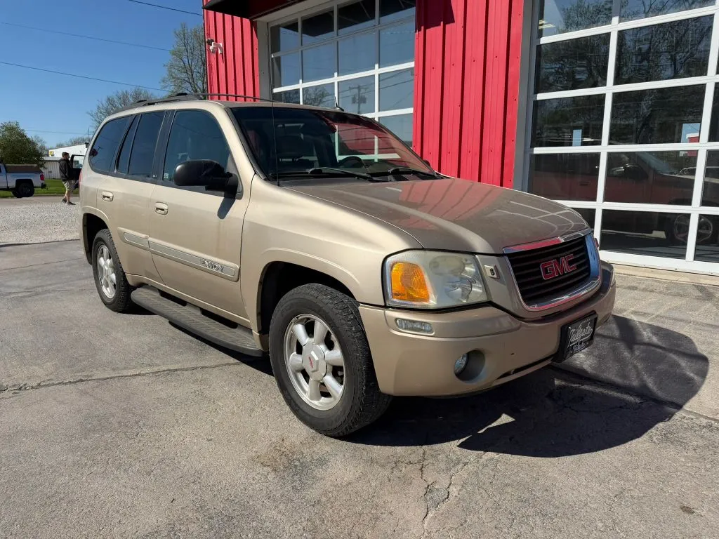 2004 GMC Envoy SLT - Photo 2
