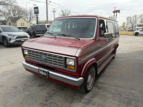 More photos of 1991 Ford E150 Vans Econoline Cargo Van at Tailgate Motor Co. (Fremont South), NE