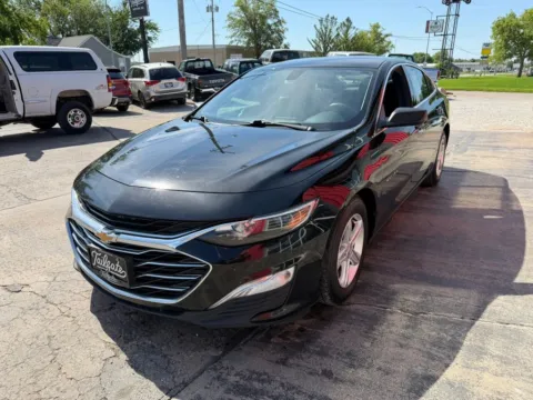 More photos of 2021 Chevrolet Malibu LS Sedan 4D at Tailgate Motor Co. (Fremont South), NE