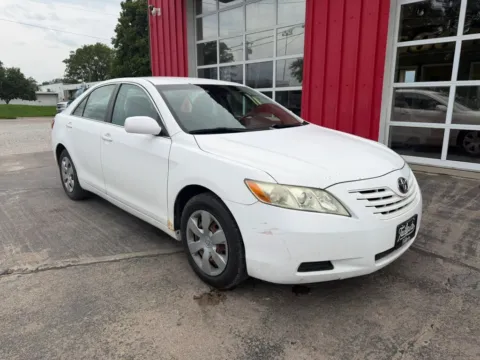 Photos of 2009 Toyota Camry LE Sedan 4D for sale in Fremont, NE at Tailgate Motor Co. (Fremont South)