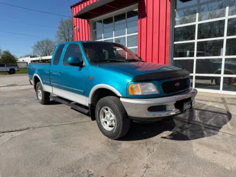 Photos of 1998 Ford F-150 Super Cab Short Bed for sale in Fremont, NE at Tailgate Motor Co. (Fremont South)