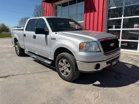 Photos of 2006 Ford F-150 SuperCrew Cab XLT Pickup 4D 6 1/2 ft for sale in Fremont, NE at Tailgate Motor Co. (Fremont South)