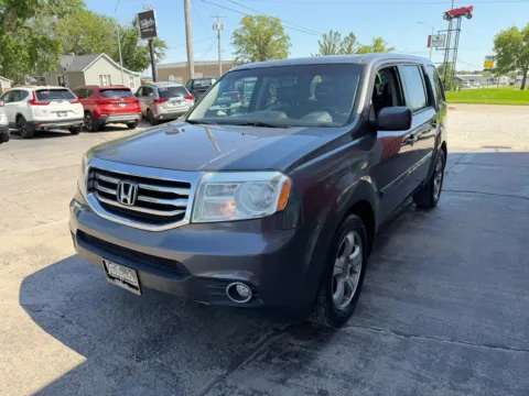 More photos of 2015 Honda Pilot EX-L Sport Utility 4D at Tailgate Motor Co. (Fremont South), NE
